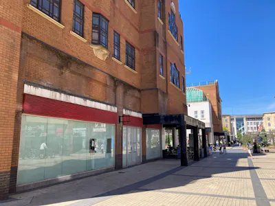 9-13 Merchant Street, Bristol, Shopping Centre Unit To Let - 9-13 Merchant Street-1.jpg