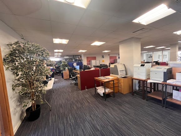 Second Floor, Brandon House, Chesham, Offices To Let - WhatsApp Image 20250915 at 112750_19730b3d.jpg