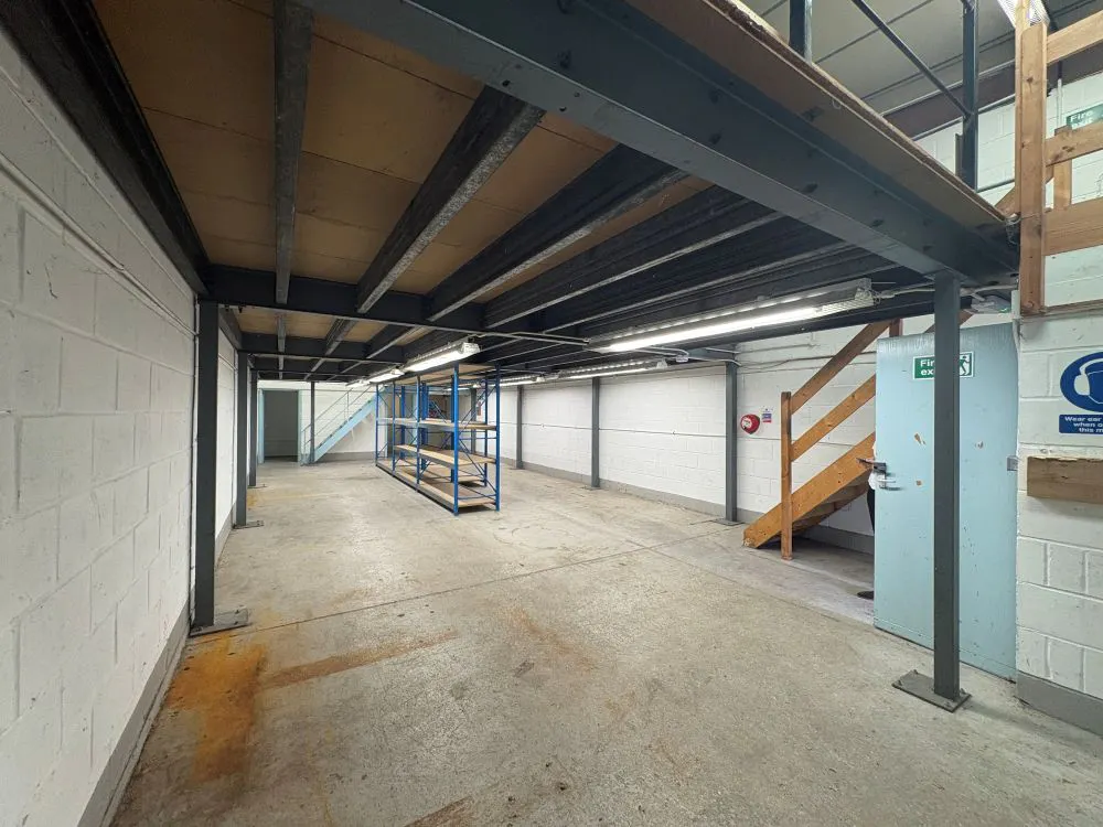 2 Avonbury Court, Brackley, Industrial For Sale - IMG_3332.jpg