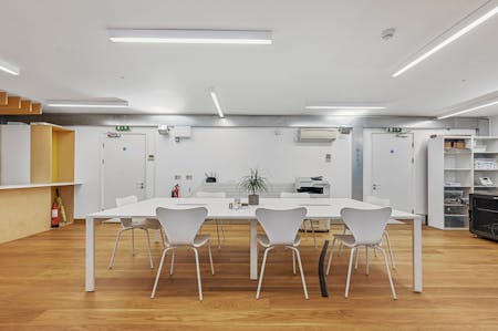 11-29 Fashion Street, London, Office To Let - OLBC13 FashionStreet1 14.JPG