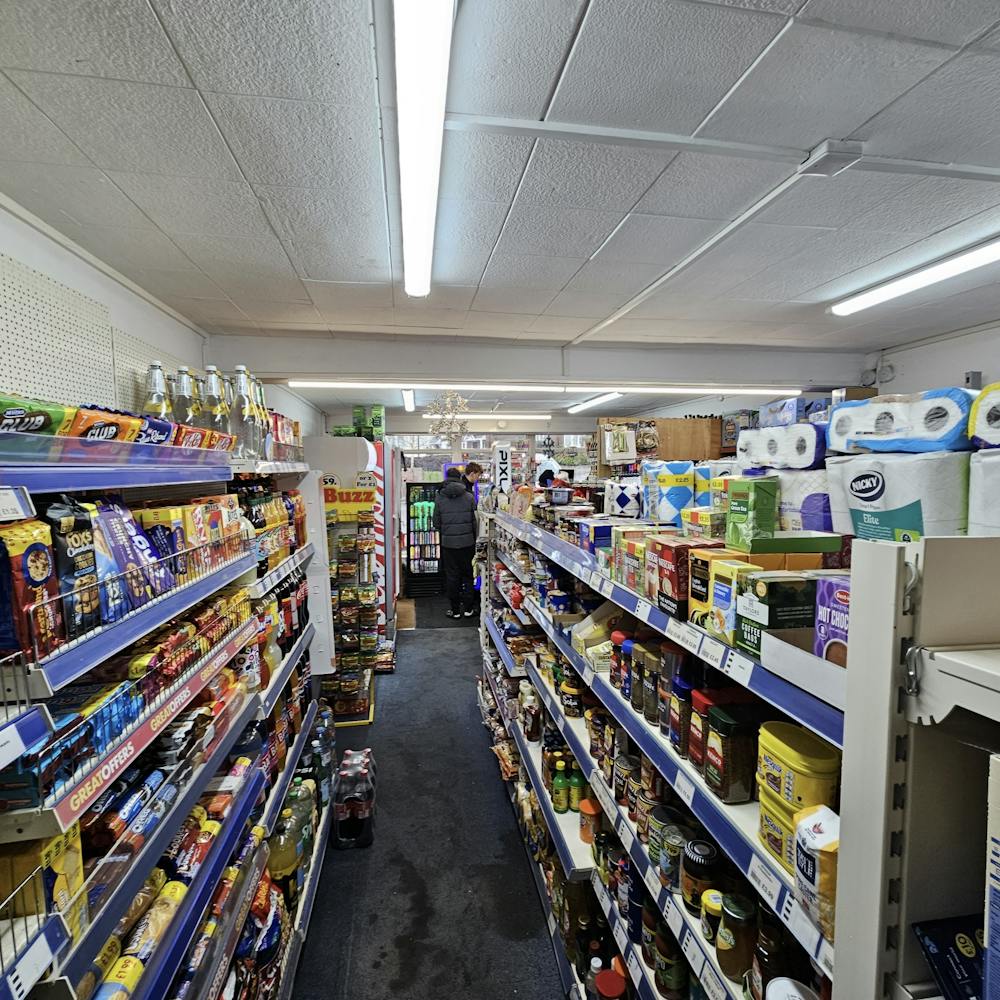 Shop 1-4 Beechview Parade, Walshes Road - 20260109_124939_resized.jpg