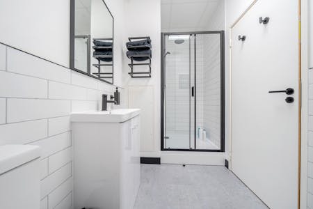 2-4 Leigham Court Road, London, Leisure For Sale - 1394062-14-694bdf7f83941.jpg