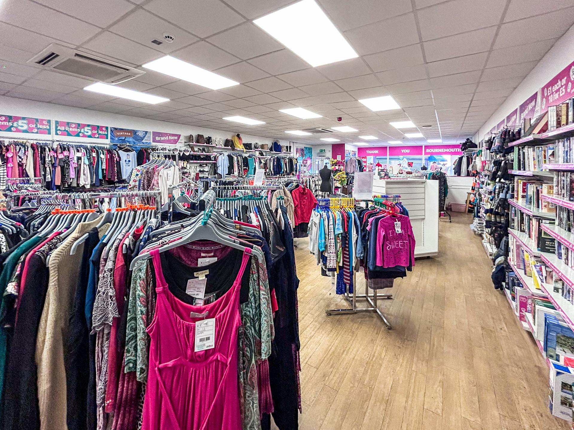 Retail/Shop in Bournemouth - photo 2