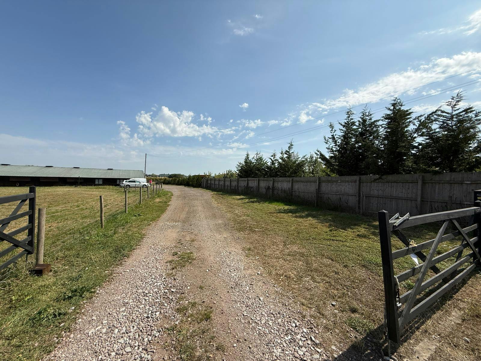 Industrial Unit in Milton Keynes - photo 2