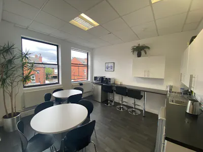 North Lane House, North Lane, Leeds, Office To Let - IMG_3664.jpg