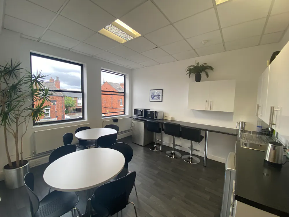 North Lane House, North Lane, Leeds, Office To Let - IMG_3664.jpg