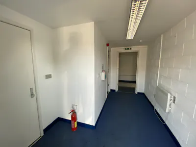 Unit G, De Clare House, Caerphilly, Industrial To Let - G De Clare Int Pic. 1JPG.JPG