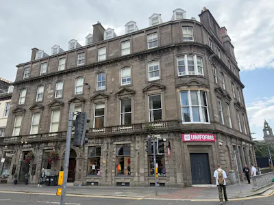 1 - 3 Meadowside, Dundee, Retail For Sale - IMG_3779.JPG