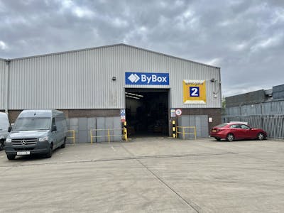 Westgate 2 Avia Park, Heathrow, Industrial / Warehouse To Let - Westgate 2  Main 2.jpg
