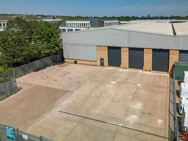 Unit 2 Thames Valley Connect, Bracknell, Industrial / Warehouse To Let - Western-Road-Bracknell-DRONE-02.jpg