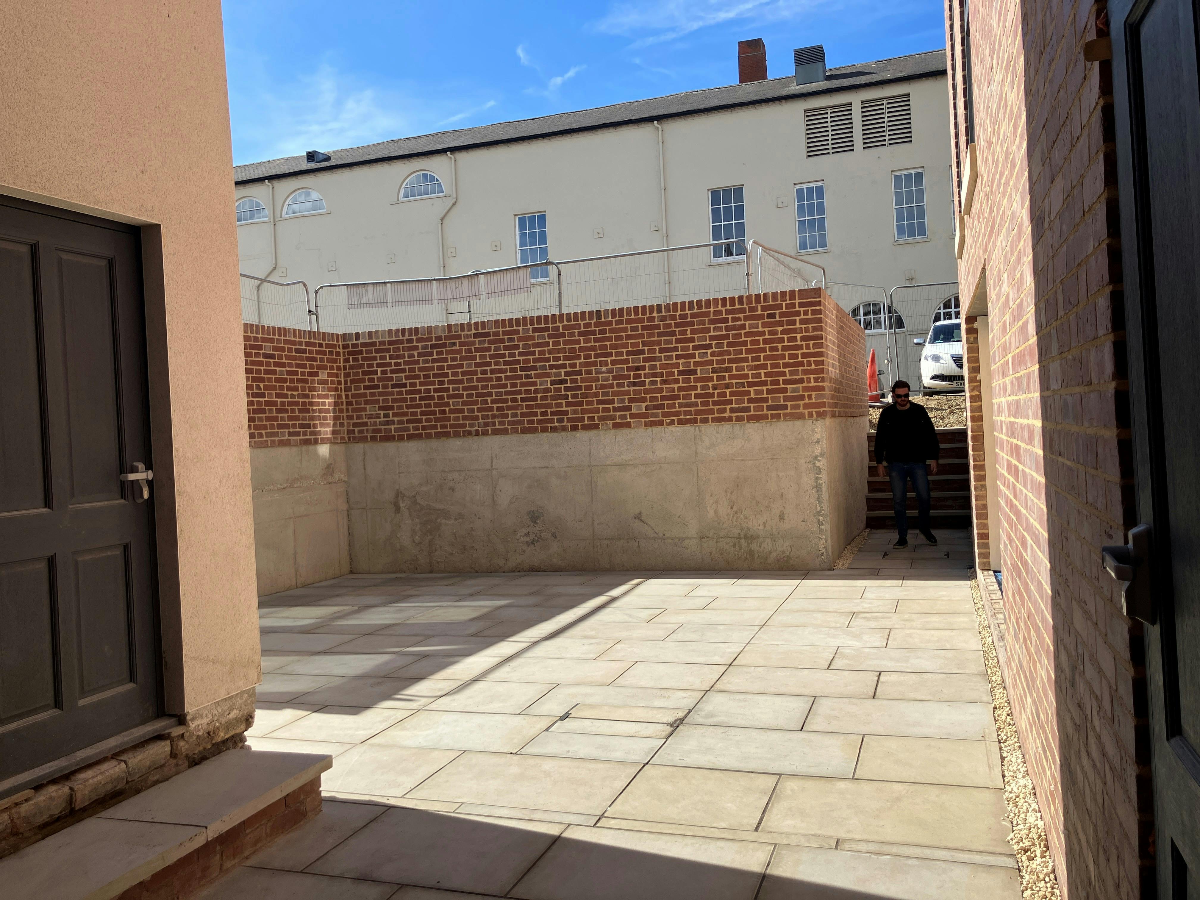 97 Kirkgate, Leeds, Leisure / Leisure / Leisure / Retail To Let - extrenal rear courtayrd aug 25.jpg