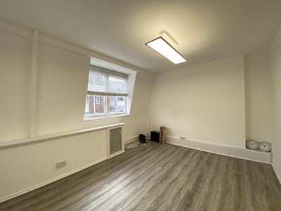 17-18 Margaret Street, London, Office To Let - MicrosoftTeamsimage 122.png