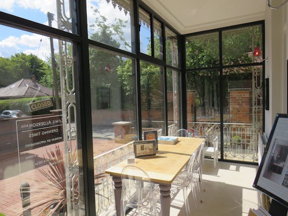 The Lodge, Hartley Wintney, Offices / Retail To Let - IMG_1798.JPG