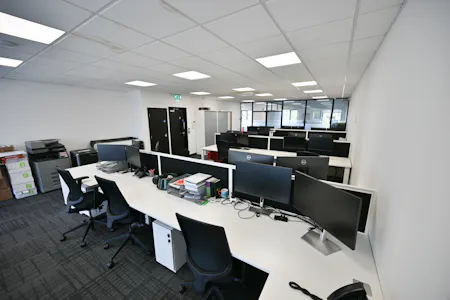 Unit A2 Windsor Place, Crawley, Office To Let - people images statom-14.jpg