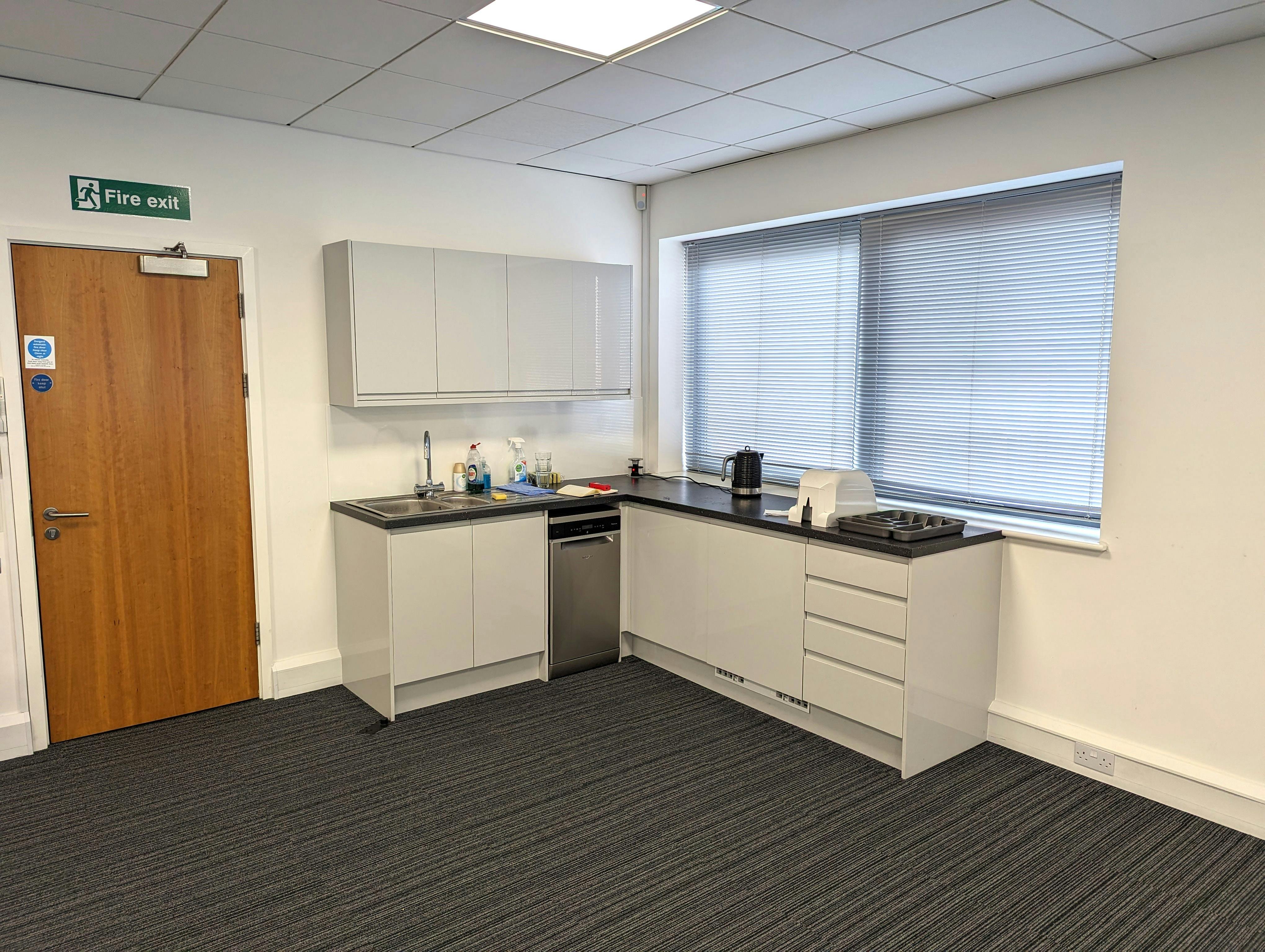 E2 Yeoman Gate Office Park, Yeoman Way, Worthing, Office To Let - PXL_20240215_110117622.jpg