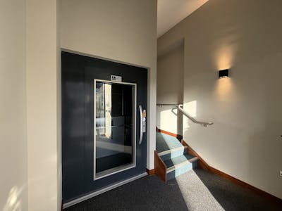38 North Lane, Leeds, Office To Let - IMG_2176.JPG
