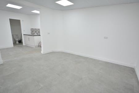 Double Ground Floor Unit, Taylor Street, Bury, Office / Retail To Let - Internal