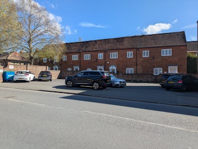 Sequel House, The Hart, Farnham, Office To Let / For Sale - PXL_20260420_090058587.jpg