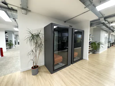 Friars Yard, 160 Blackfriars Road, London, Managed Office Lease Assignment - 20260219_095715998_iOS.jpg