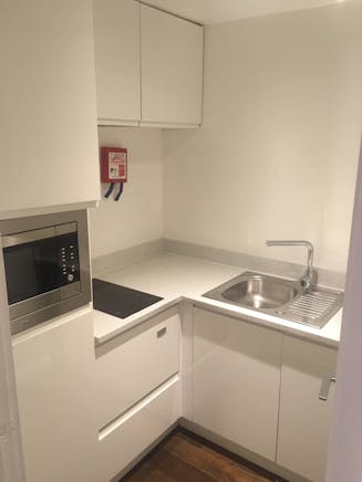 Suite 5 Raleigh House, Admirals Way, London, Offices To Let - Raleigh House 5 -3.jpg