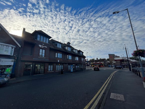 5 Chalfont Court, Amersham, Offices To Let - IMG_0616.jpeg