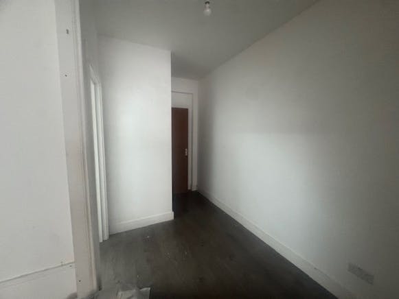 156 Percival Road, Enfield, Retail To Let - 3.jpg