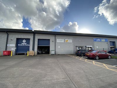 Unit 2 Sidings Close, Wolverhampton, Trade Counter To Let - IMG_2679.jpg