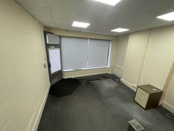 50 Havelock Road, Hastings, Office / Retail To Let - IMG_3326.JPEG