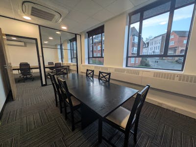 First Floor Office, Portsmouth House, Guildford, Office To Let - PXL_20260128_161140423.MP.jpg