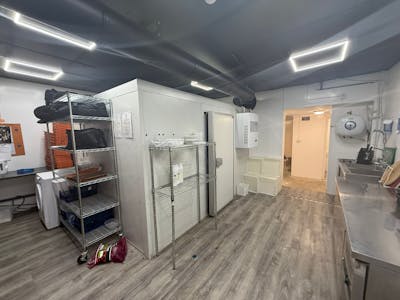 207-209 Timberlog Lane, Basildon, Retail To Let - IMG20250829WA0010.jpg