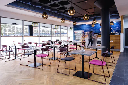 Norfolk House, Milton Keynes, Office To Let - Cafe