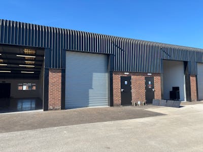 Unit 61, Newcastle-under-Lyme, Industrial / Industrial/Logistics / Trade Counter To Let - IMG_1502.JPG