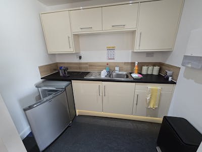 305A Bolton Road, Bury, Office To Let - Kitchen