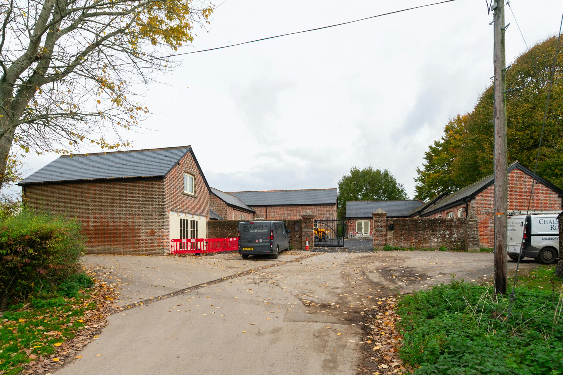 Industrial Unit in Wimborne - photo 2