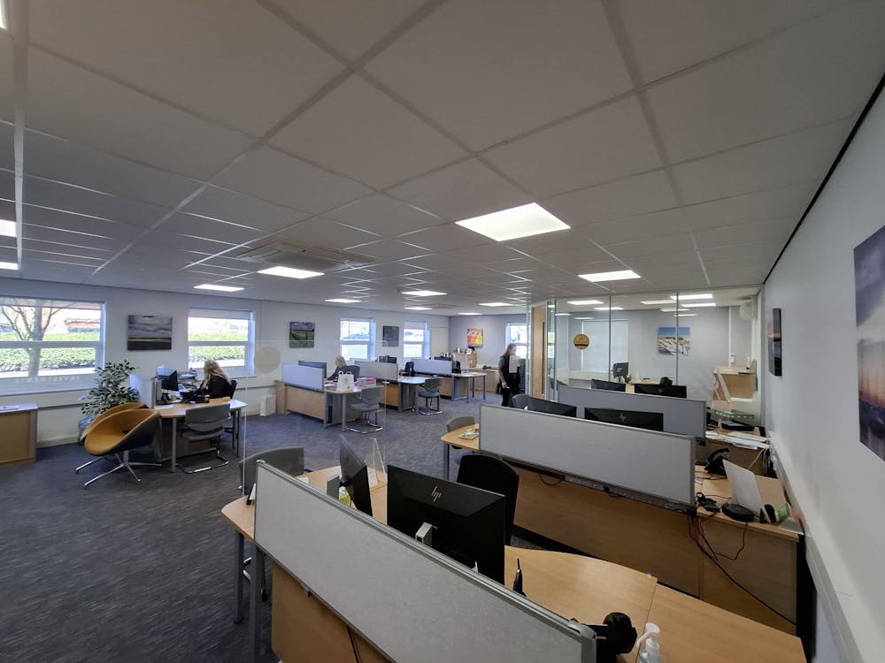 Unit 1, Manor Court, Manor Garth - Image 4