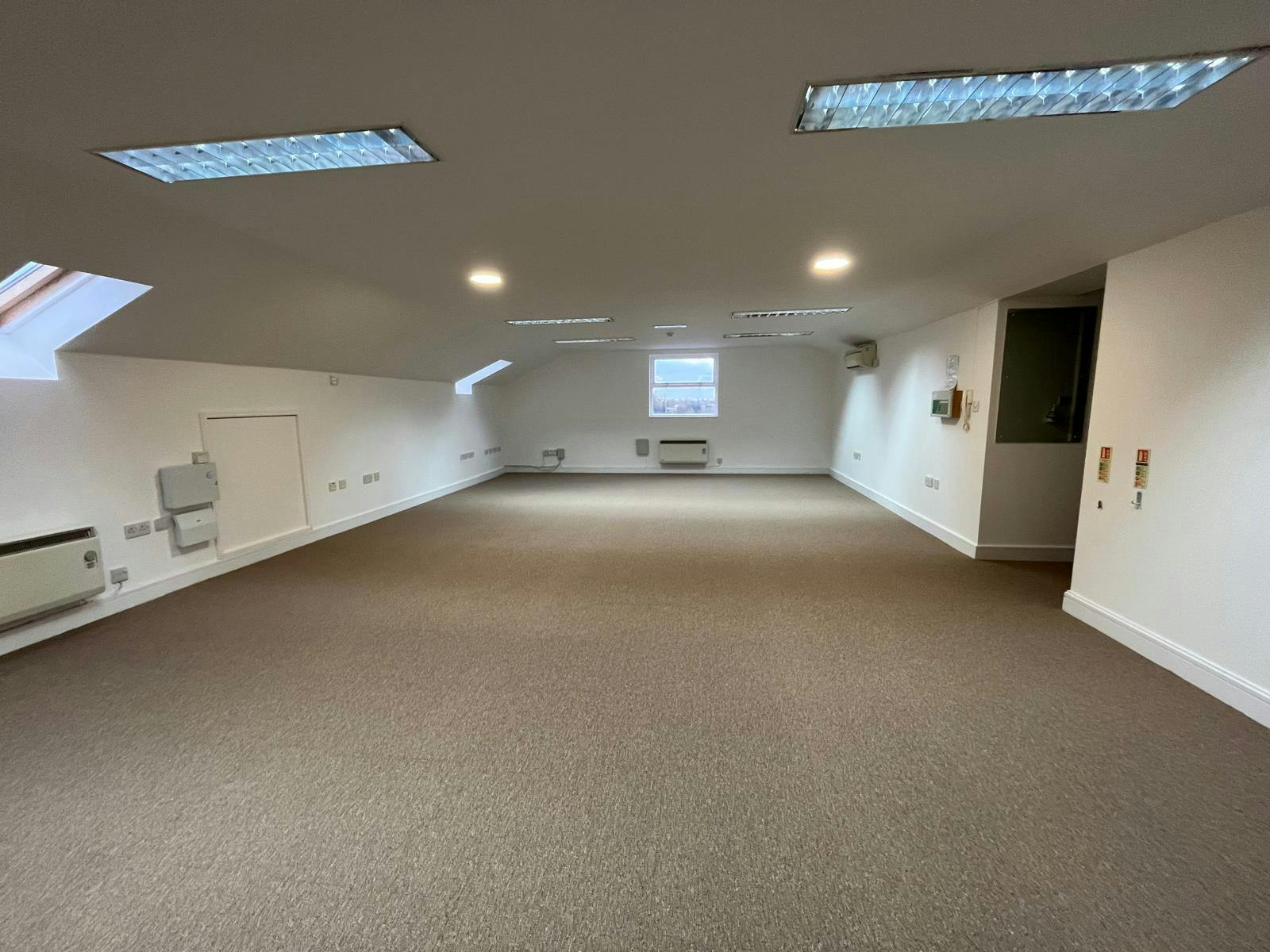 Suite 6 - Bailey Court, Macclesfield, Offices To Let - IMG20250318WA0007.jpg