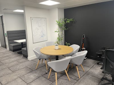 Part 4th Floor, 54 Hagley Road, Birmingham, Office To Let - IMG_3855.jpeg