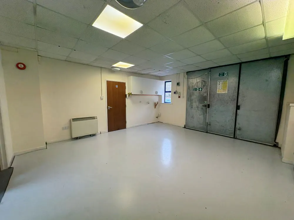 Faraday House, 7 Landscape Close, Bicester, Office To Let - IMG_3021.jpg