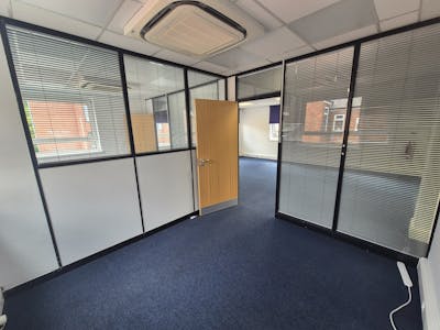Suite 4, 1st floor Ashfield House, Stockport, Office To Let - 20250521_120333.jpg