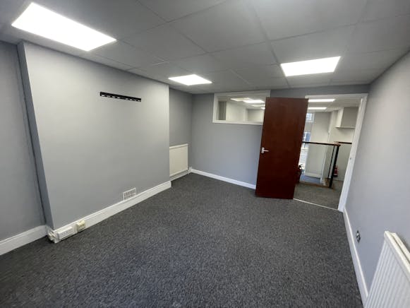 51 Havelock Road, Hastings, Office To Let - IMG_3759.JPEG