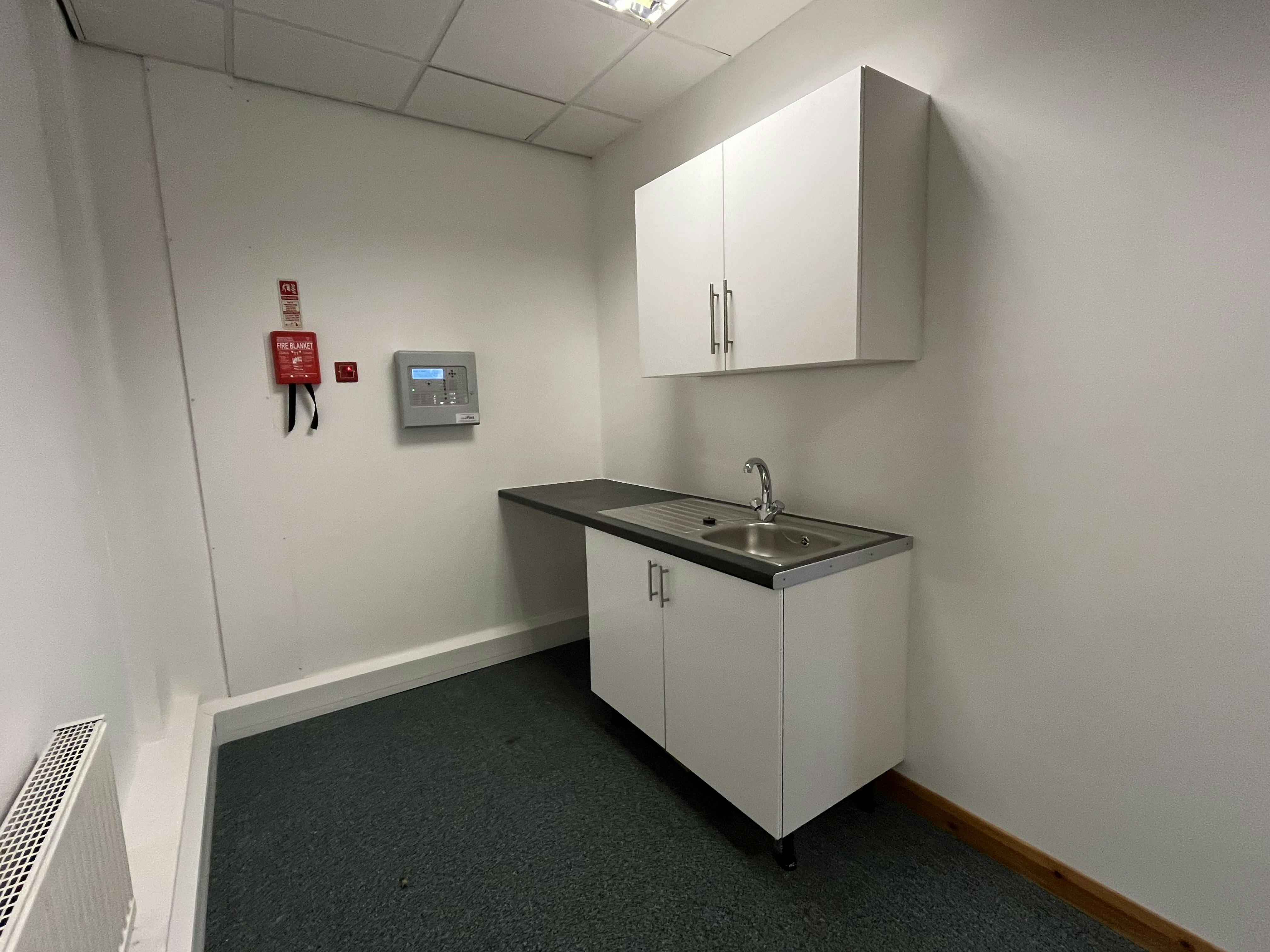 Unit 8 Somerville Court, Banbury, Office To Let - image00010.jpeg