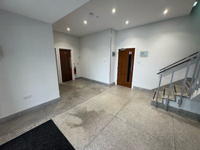 Suite 3 Progress House, 39-41 Progress Road, Leigh-on-Sea, Office To Let - WhatsApp Image 2025-04-09 at 11.25.32_bf2d4bd6.jpg