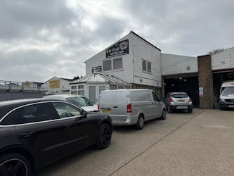 Unit 4 Quay Lane, Gosport, Industrial / Office / Warehouse For Sale - IMG20250502WA0020.jpg - More details and enquiries about this property