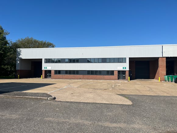 Unit 3 Stocklake Park Ind Est, Farmbrough Close, Aylesbury, Industrial To Let - IMG_3210.JPG