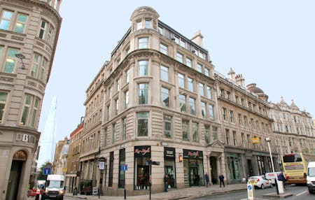 22 Eastcheap, London, Office To Let - com385614203.jpg