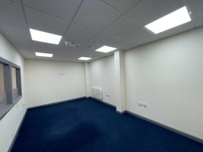 Unit 3 Portland Trade Park, Buckley Street, Warrington, Leisure / Showroom To Let - Photo 3