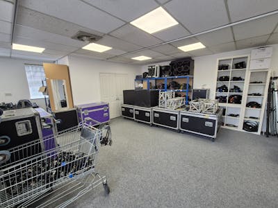 M4a Maxron House, Green Lane, Stockport, Industrial/Logistics / Office To Let - 20260415_105627.jpg