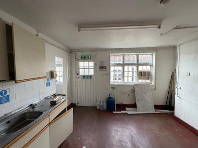 The Bridge Inn, 1 Lowesmoor Terrace, Worcester, Residential Flat / Leisure To Let - p10.jpg