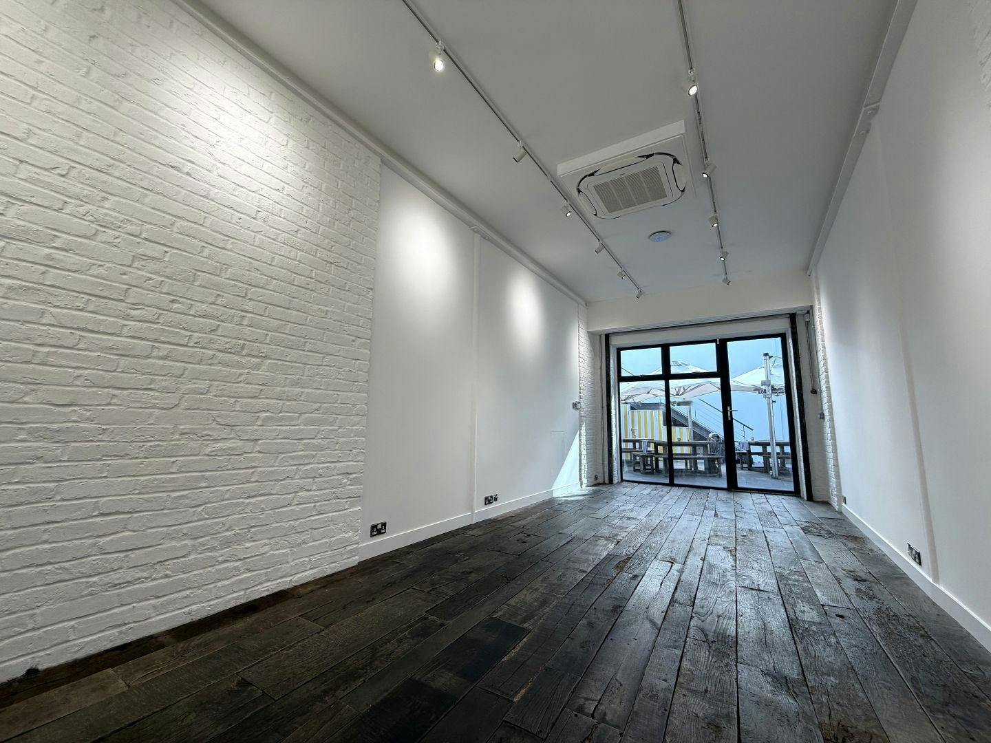 Worlds End Studios, 132-134 Lots Road, Chelsea, Office To Let - 3.jpg