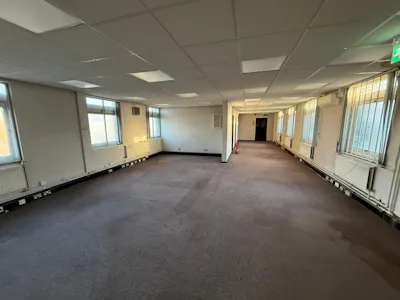 First Floor Office, 43 High Street, Rayleigh, Office To Let - WhatsApp Image 2026-02-03 at 08.58.15 (1).jpeg